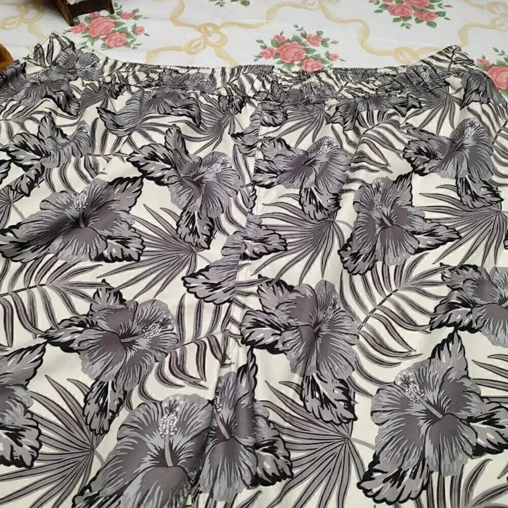 New Hawaiian Authentics Gray Flowered Men's Swim Shorts Size 2XL